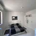 Gem With Spectacular Coastal Views Apartmán *